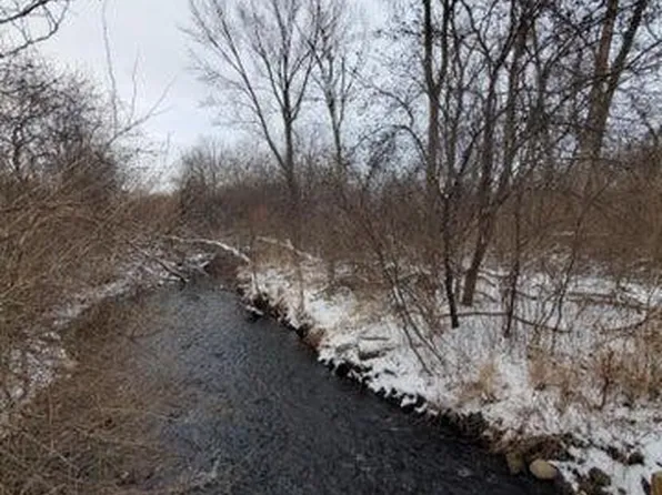 41 W Montgomery St, Hillsdale, MI 49242