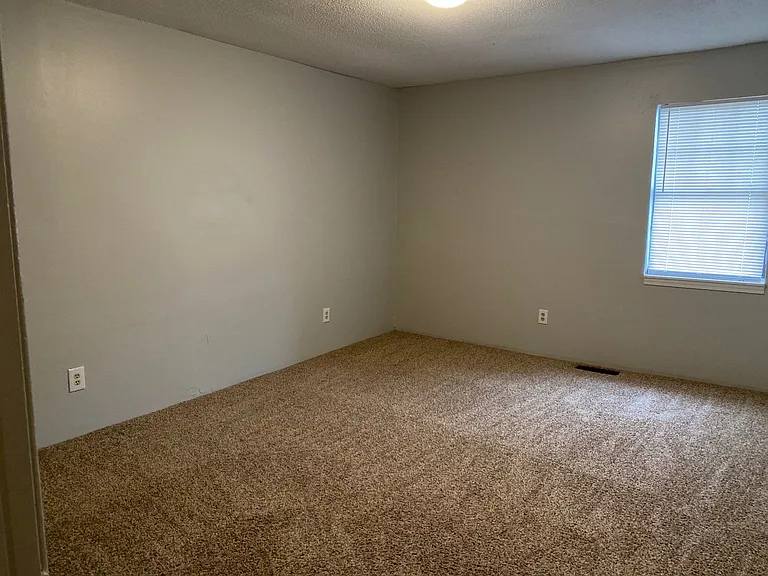 25 Rossfield Cv #L — Photo 7