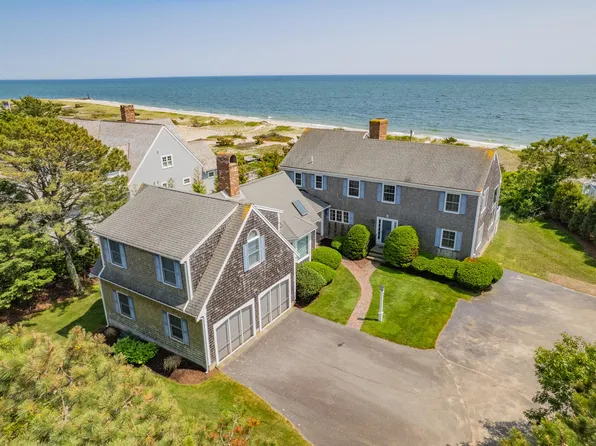 7 Dunes Road, Harwich Port, MA 02646