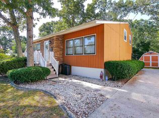 54 E Laurel Dr, Somers Point, NJ 08244
