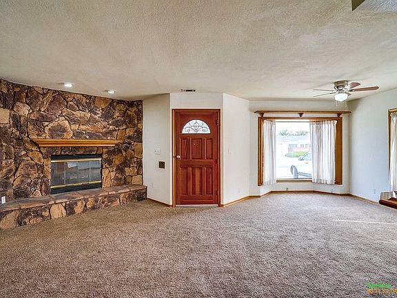 3rd image of 6608 Dashwood St