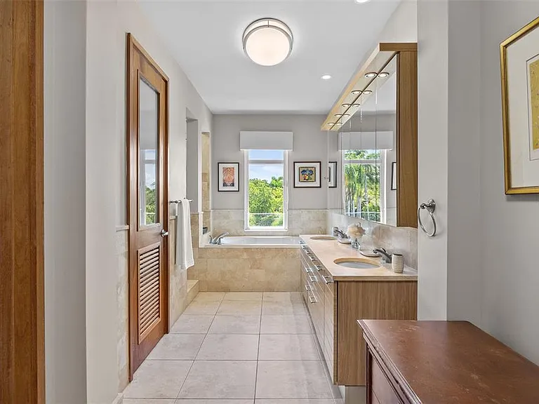 500 Plantation Village Dr #1201 — Photo 16