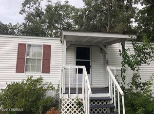 24 Club Bridge Rd, Saint Helena Island, SC 29920