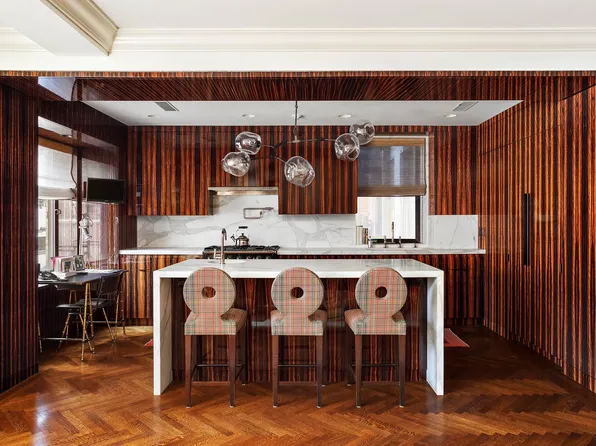 150 Central Park South 1610 image 3 of 11