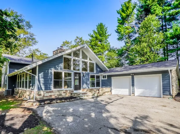 34785 Sherwood Dr, Solon, OH 44139