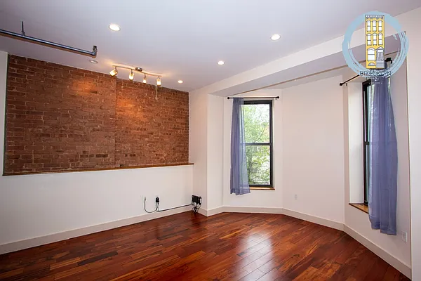 Rented by Brooklyn Rentals NYC | media 10