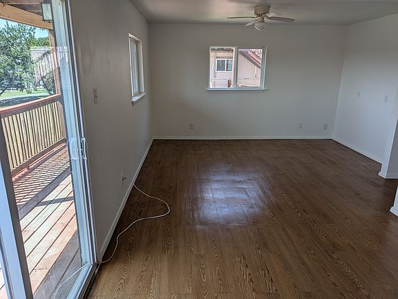 4th image of 10900 Sage St #2B