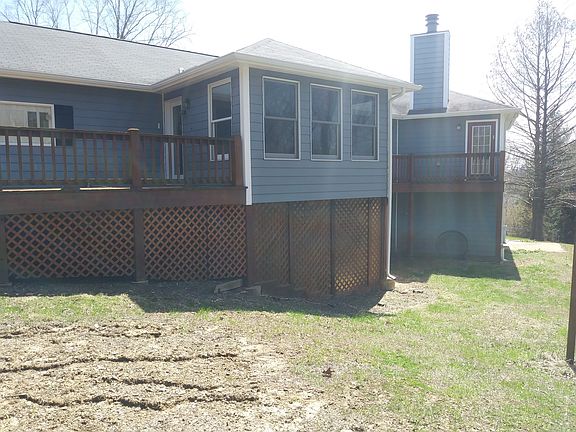 Rear view of breakfast room