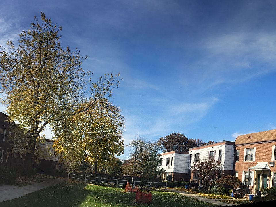 1st image of 6979B Park Dr E #B