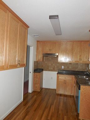 4th image of 44265 4th St E