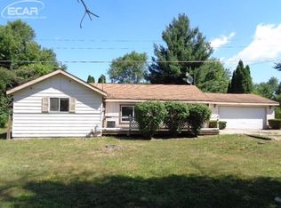 1389 E Moore Rd, Saginaw, MI 48601