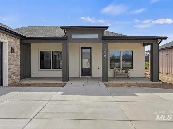 2005 Sparrow St, Rupert, ID 83350
