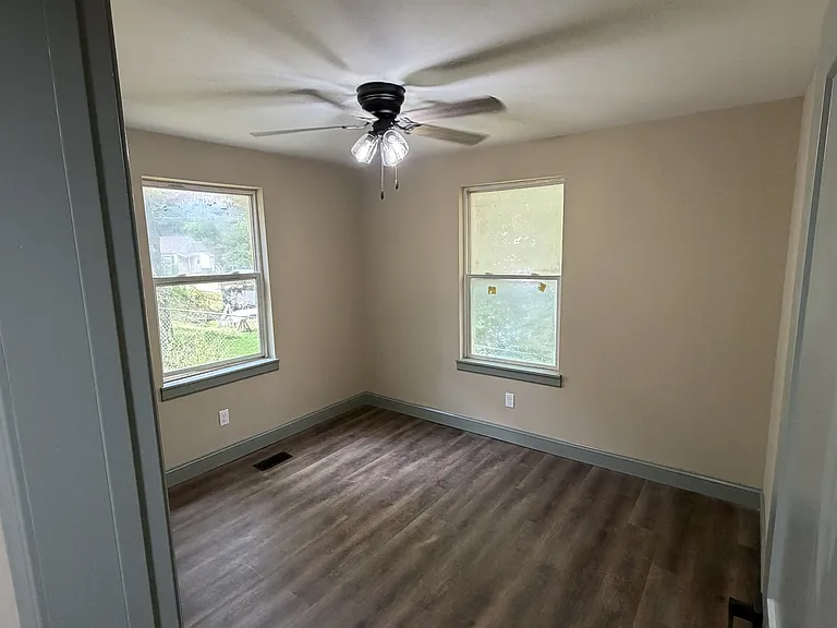 600 Renford Rd — Photo 5