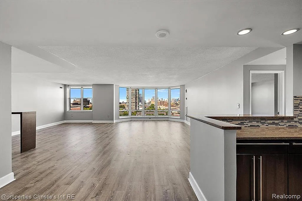 2 bed, 2.0 bath, 1457 sqft, $3,100 — Photo 3