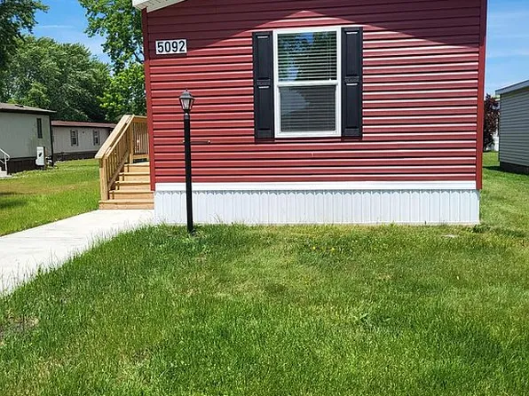 5092 Ingram Ave, Portage, IN 46368