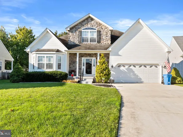 12 Heritage Ct, Clayton, NJ 08312
