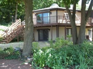 98 Shenandoah Dr, Galena, IL 61036