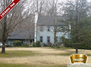 11 Lovalee Ln, Thornton, PA 19373