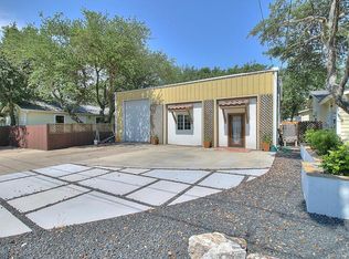 303 N 11th St, Fulton, TX 78358