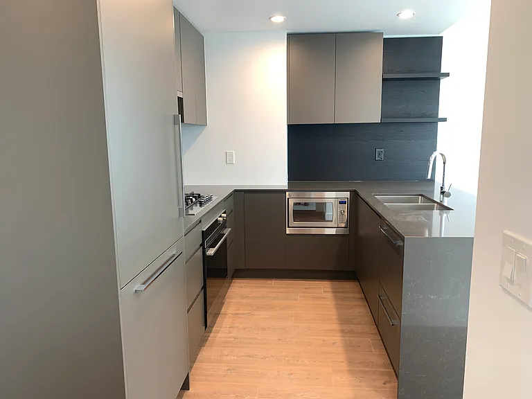 2181 Madison Ave #1202 — Photo 2