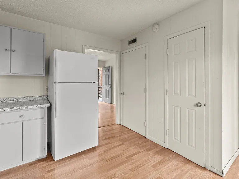 100 Apache Hills Dr #B — Photo 12