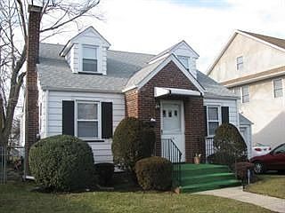 1st image of 219 Garden Ave