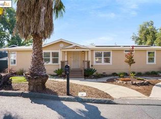 8 Meeks Ln, Oakley, CA 94561