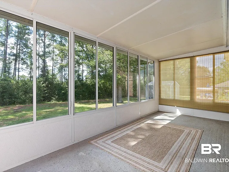 16216 Pointer Dr — Photo 16