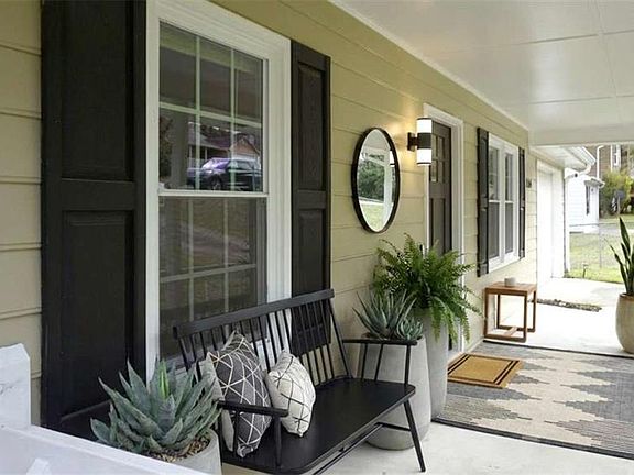 2nd image of 1504 Sugarplum Pl SW