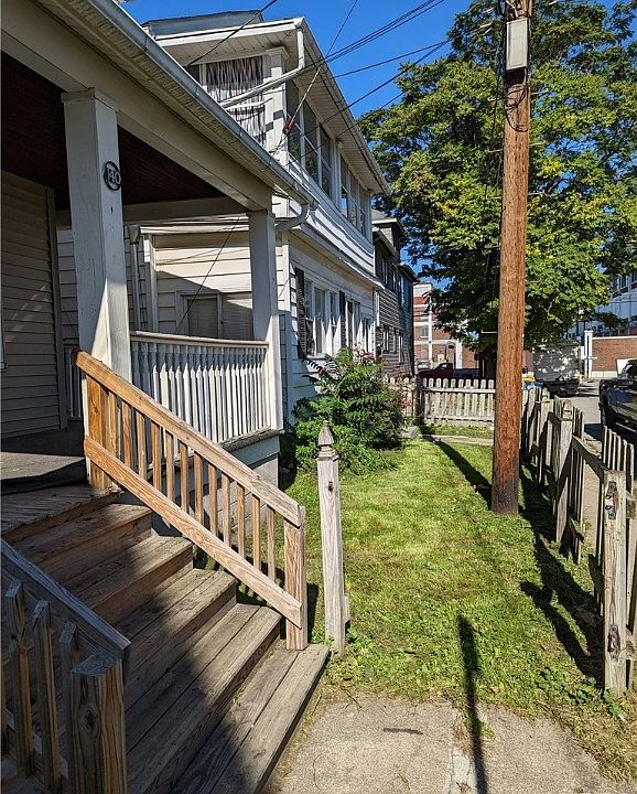 140 Elm St, Lockport, NY 14094 Zillow