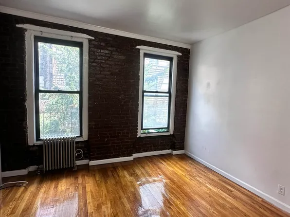 435 West 46th Street image 1 of 4