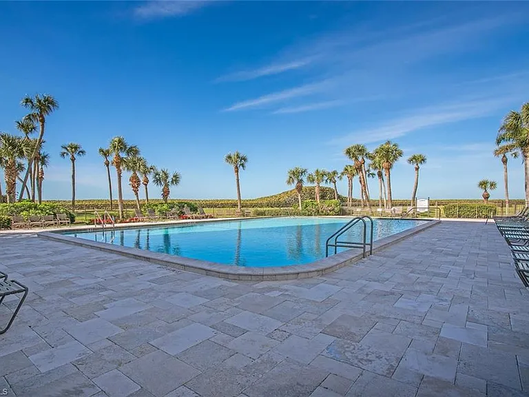 10851 Gulf Shore Dr #402 — Photo 15