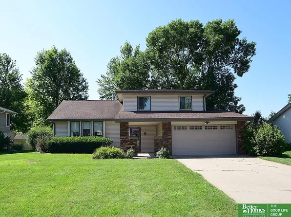 15323 Blackwell Dr, Omaha, NE 68137