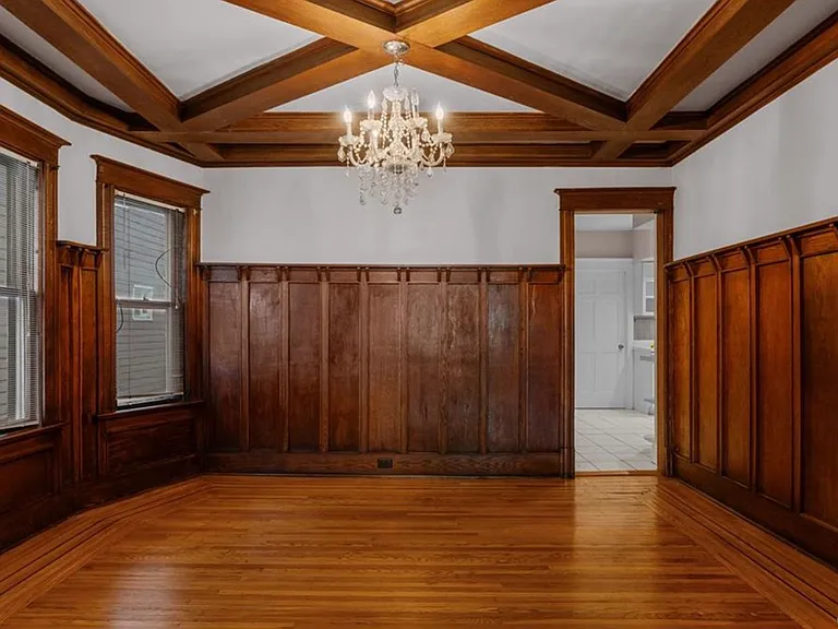 689 W Delavan Ave — Photo 5
