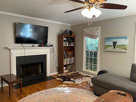 2nd image of 165 Pebble Creek Dr