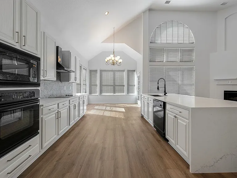 1700 Little River Ct — Photo 9