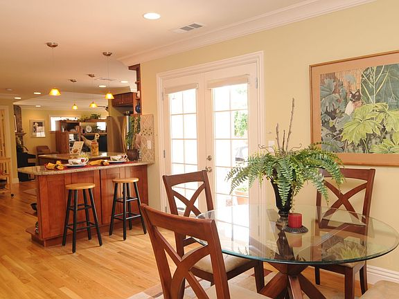 Breakfast Nook