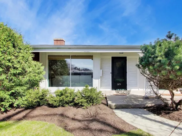 320 Linden Ave #0, Wilmette, IL 60091