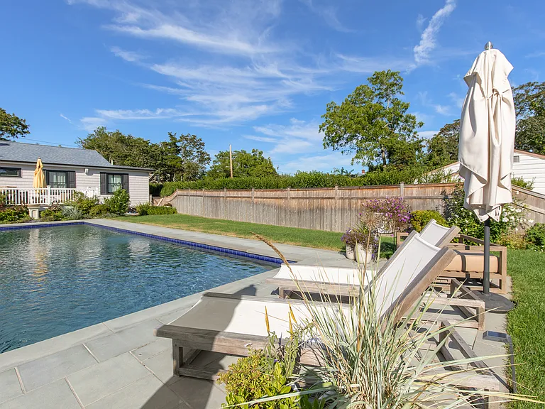 44 Hillcrest Ave — Photo 4