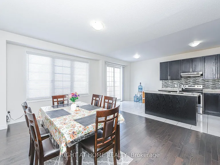 36 Spokanne St — Photo 20