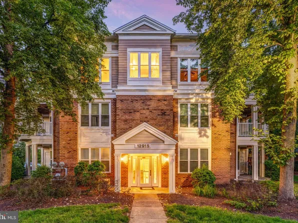 12915 Alton Sq APT 306, Herndon, VA 20170