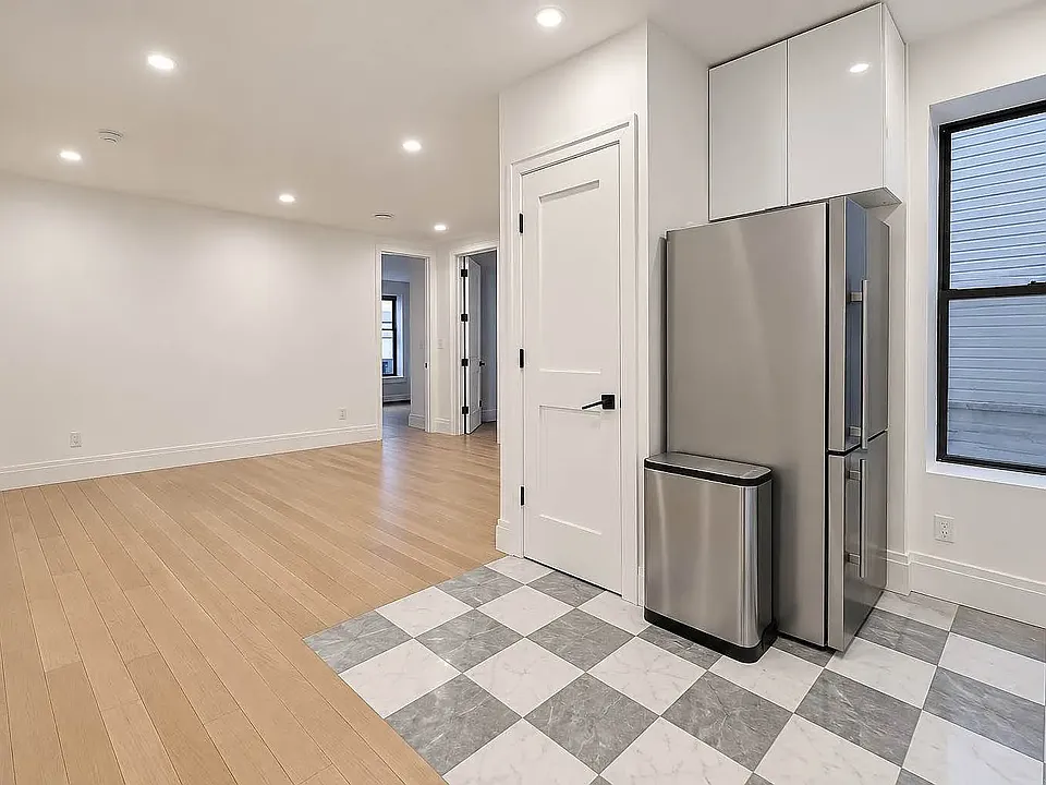 251 Pacific St #2O