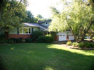 77 Alberta Dr, Penfield, NY 14526