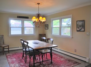 5 Bartlett Dr, Middletown, NY 10941