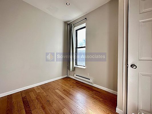 3rd image of 216 W 108th St #51