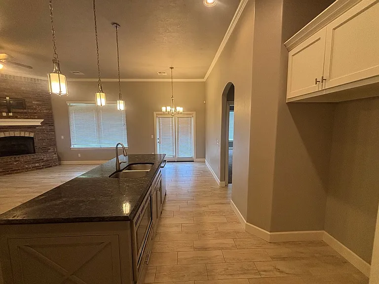 6608 Bentley Dr — Photo 5