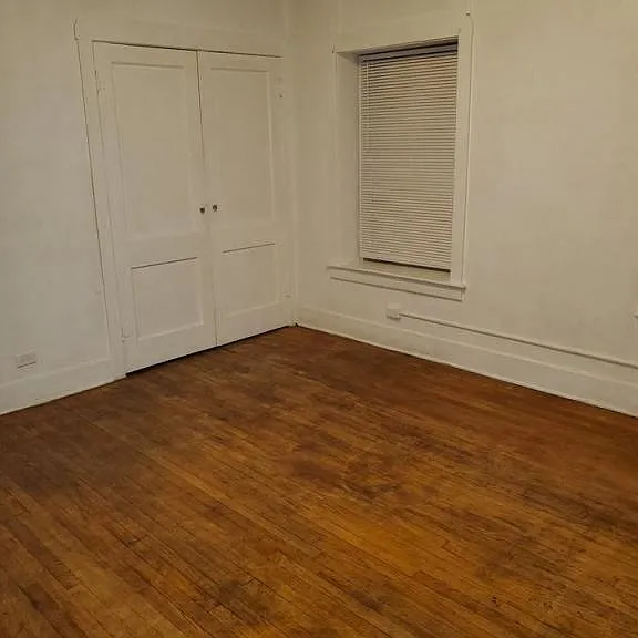 11 1/2 N Van Buren Ave #302 — Photo 2