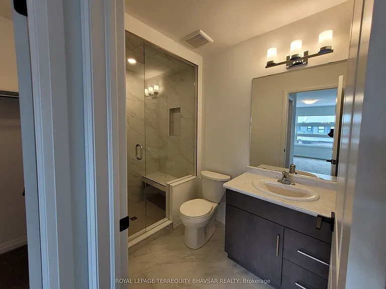 4552 Portage Rd #8 — Photo 24