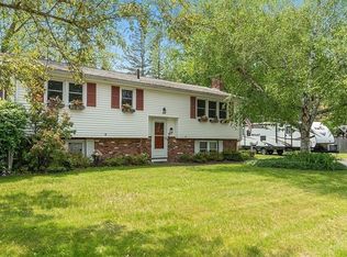 3 Rathburn Rd, Hudson, MA 01749