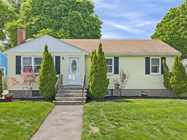1 Douglas St, Peabody, MA 01960